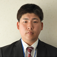 平　隼